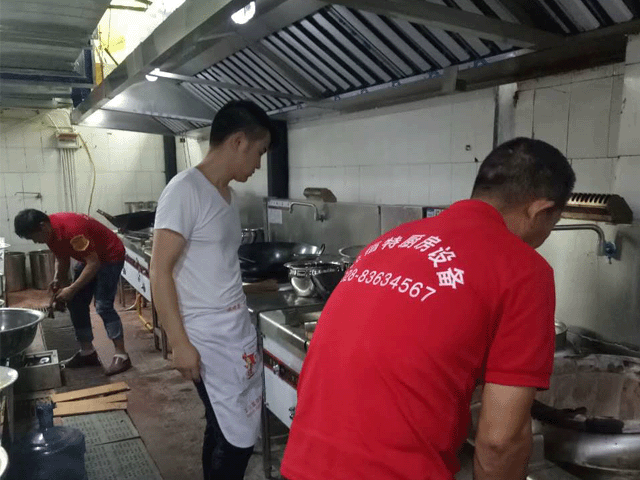 酒店草莓视频在线观看网站工程现场安装图片